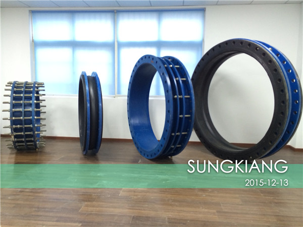 遼寧省丹東三灣水電站項目采用松夏雙法蘭限位伸縮接頭產(chǎn)品